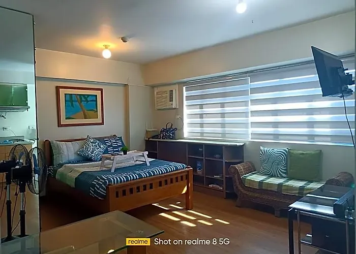 Westparc Cedar Alabang Hotel *