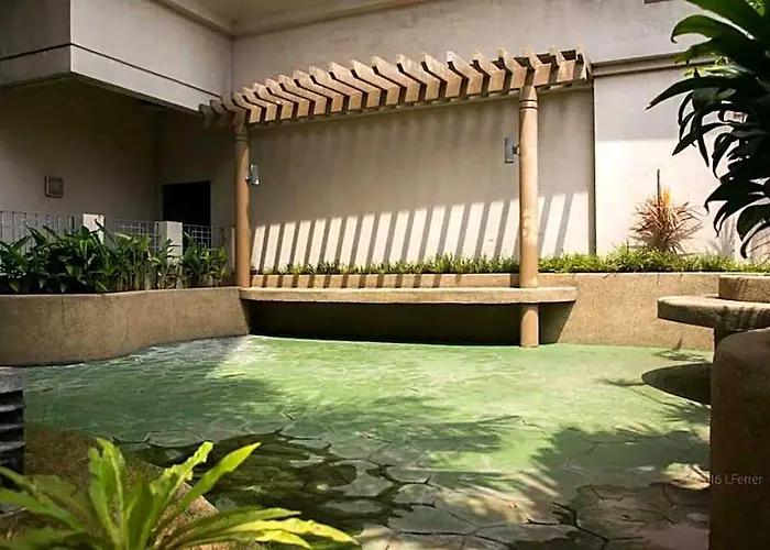 Hotel Westparc Cedar Alabang Manila